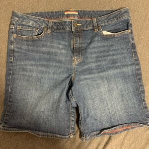Tommy Hilfiger Shorts Size 14